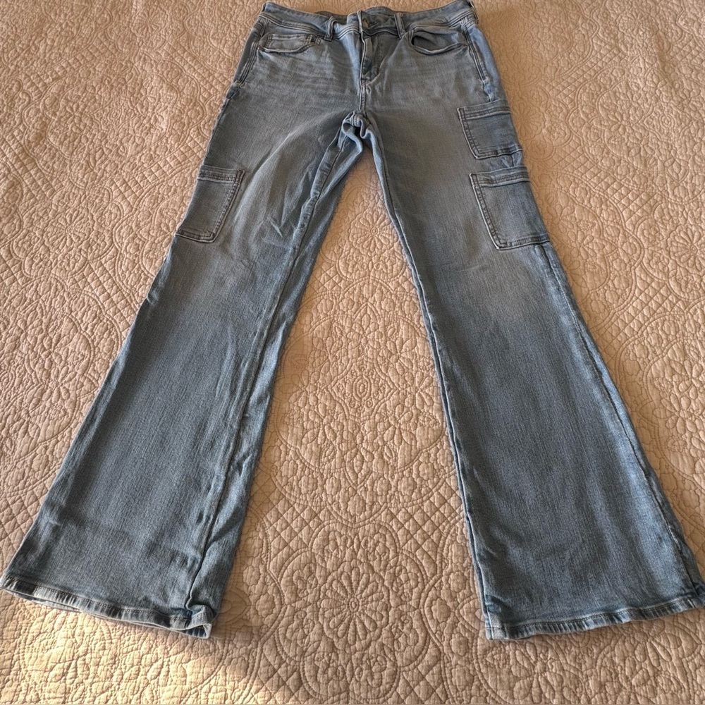 American Eagle Outfitters Women's stonewash boot cut Jeans